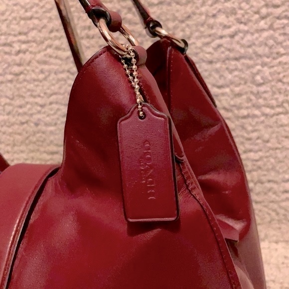 Coach Carlyle Smooth Leather Merlot Shoulder Bag Purse - Picture 4 of 13